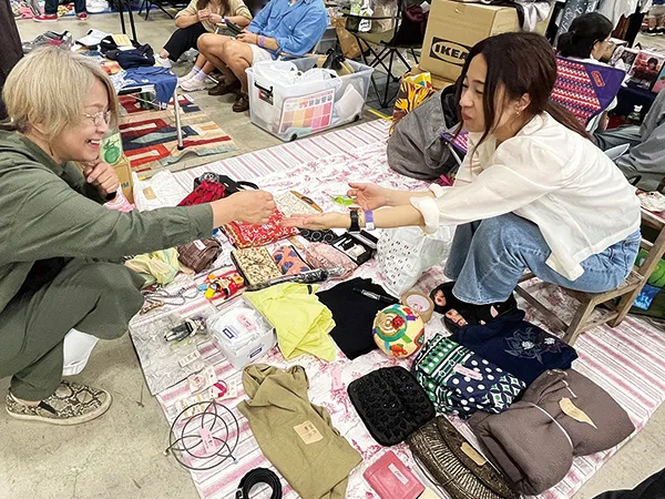 2025年12月6日(土)と 2025年12月7日(日) に行われる第9回 リビングフリマの様子