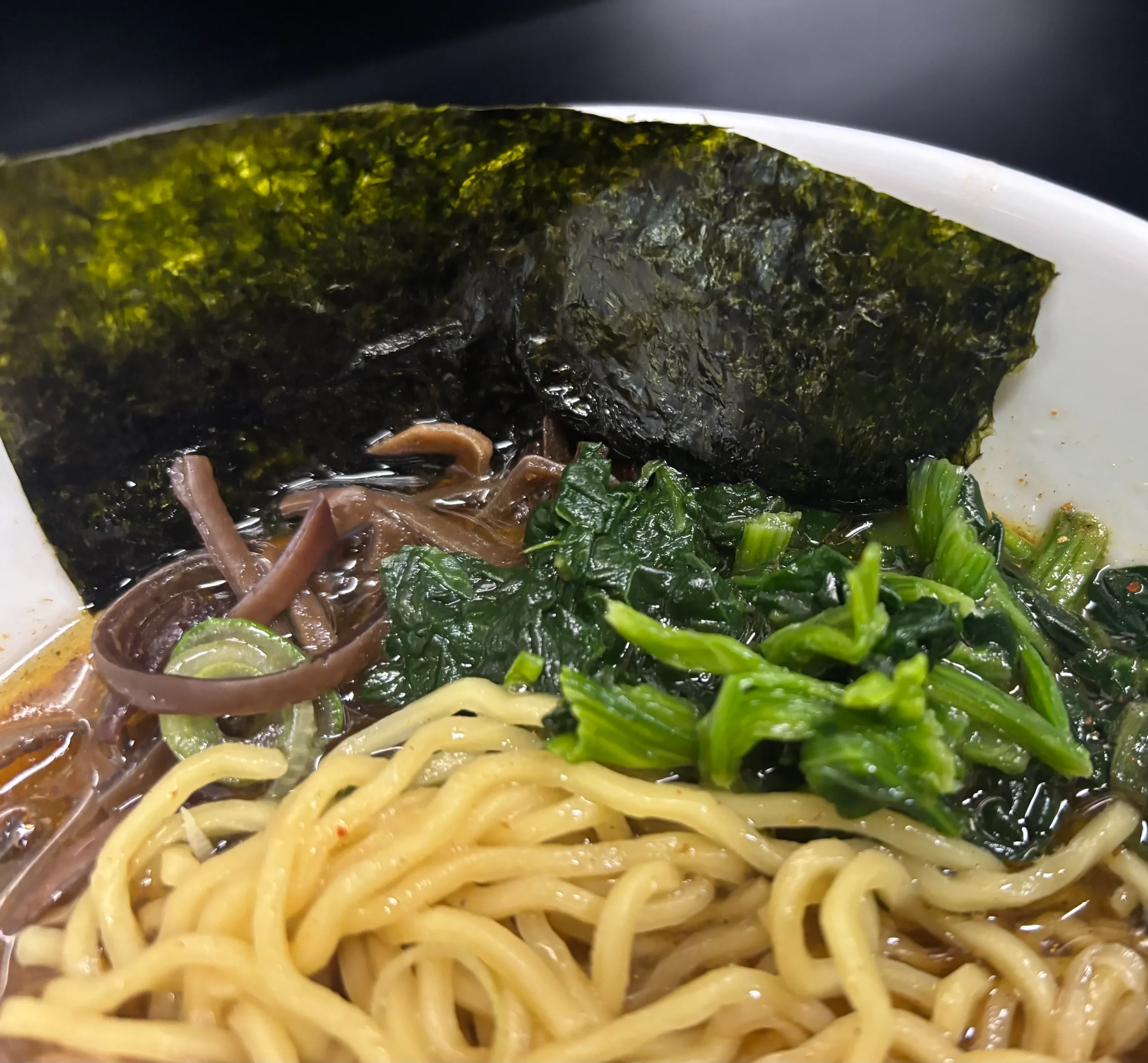 「らーめん ぎゃん。」の「シビ辛魚らーめん。」の写真